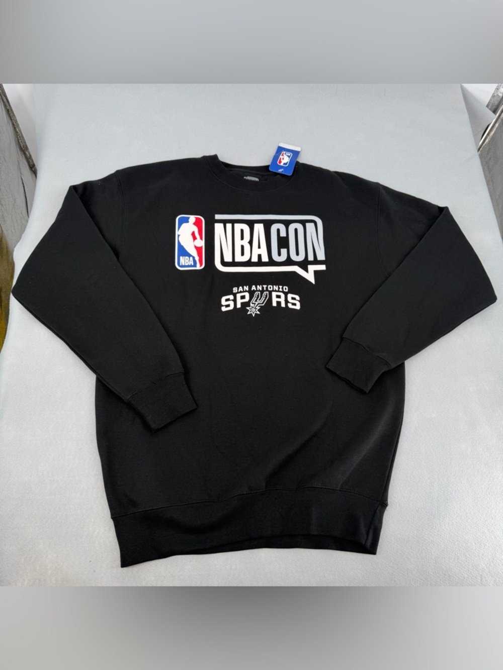 New NBA Con San Antonio Spurs Black Crewneck Sweater Medium